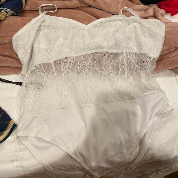 Forever 21 Tops - White lace bodysuit